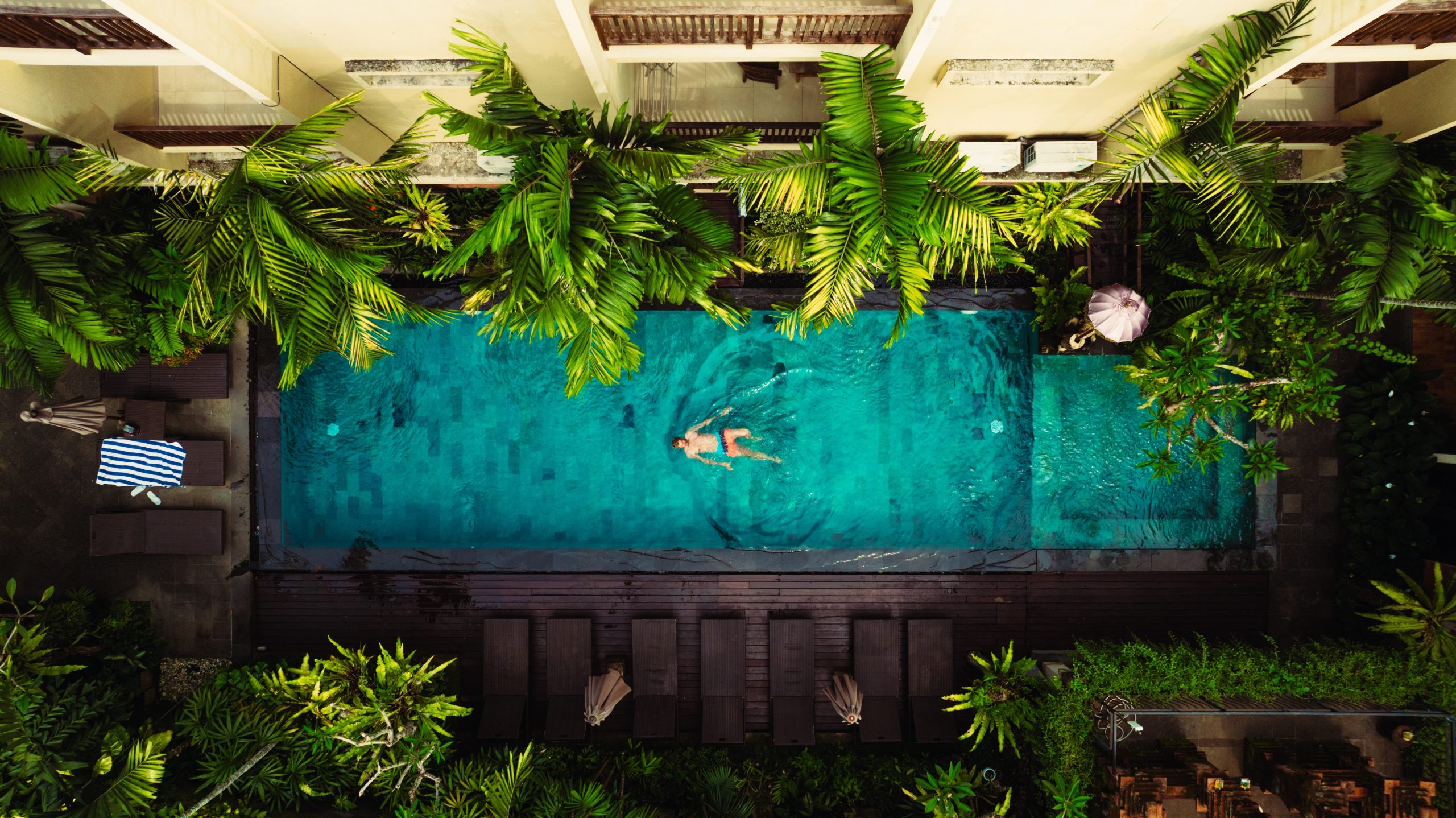 Hôtel de luxe vue aérienne - Club deal immobilier | Evergreen Patrimoine