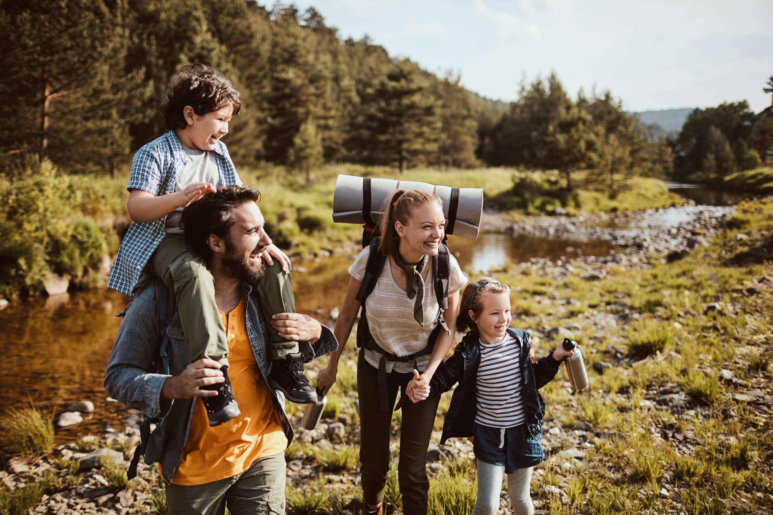 Famille dans la nature - Protection famille et prévoyance | Evergreen Patrimoine